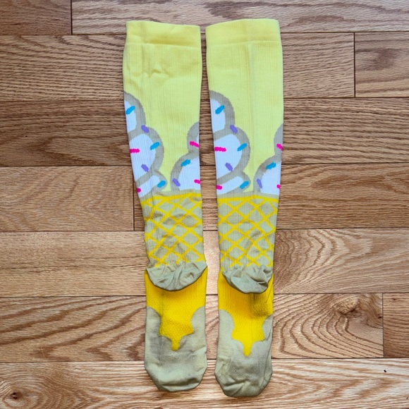 Pro Compression Socks - Picture 3 of 3